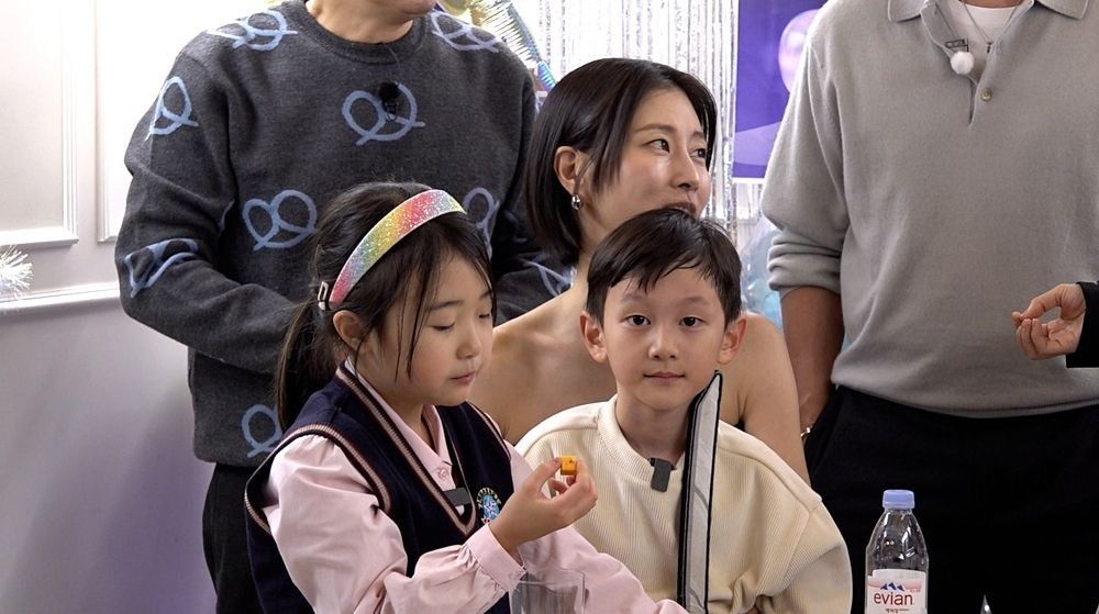 이서진, 마이크 잡았다…'비서진' 최초 노래 수발 예고