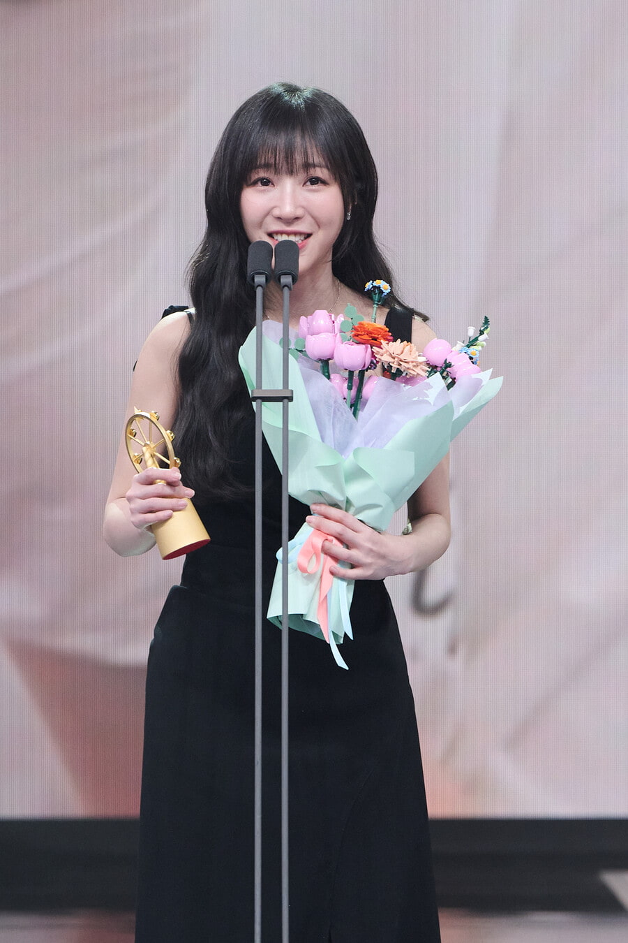 쯔양 "죽을만큼 힘들 때 살고싶더라…내게 먹힌 모든 음식들에 영광을"[MBC연예대상]