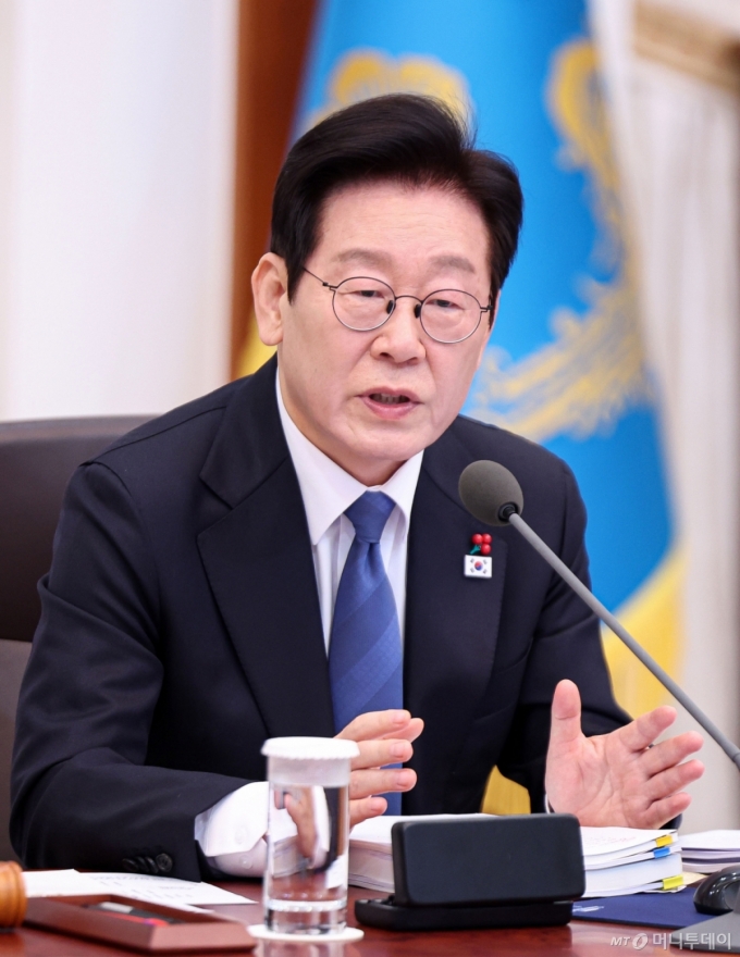 [속보]이재명 대통령 "평화가 뒷받침하는 안정적 성장으로 대전환"