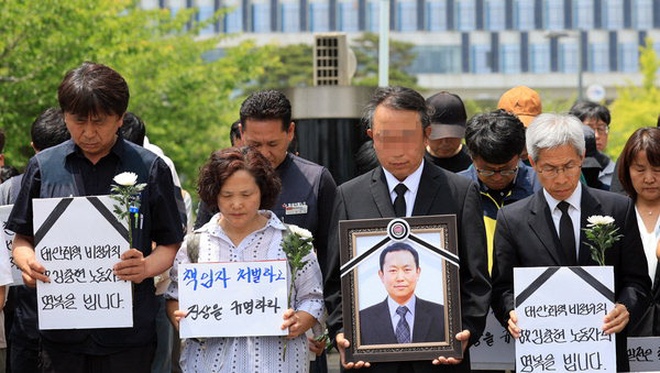 2025 우리 곁을 떠난 사람들…그들이 걸은 길, 남은 자들의 앞길을 비추다[송년기획]