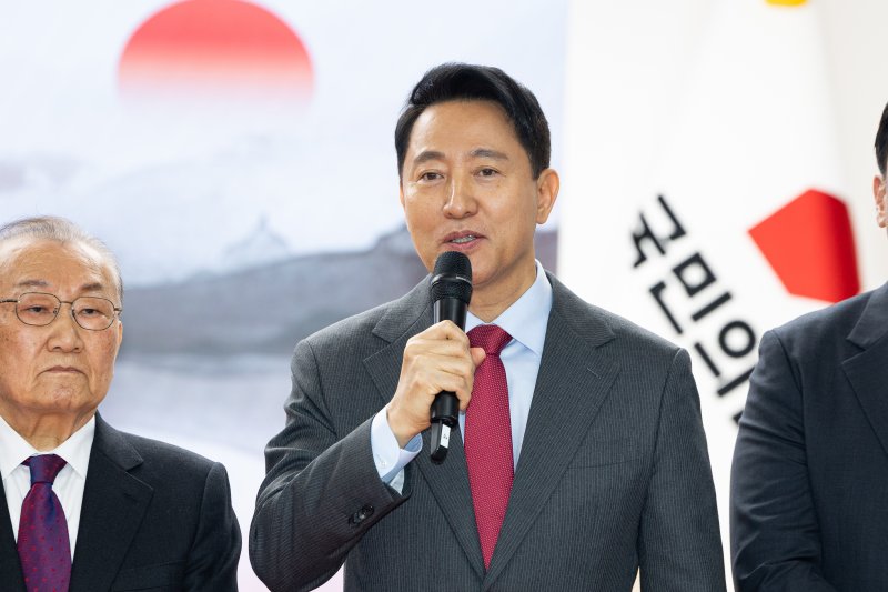 오세훈, 장동혁에 쓴소리.."참을 만큼 참았다"