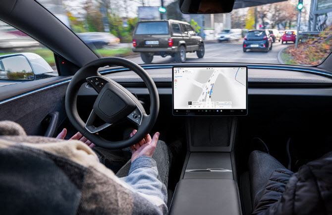 "美서 받은 충격 서울서도"…자율주행 전문가가 본 테슬라 'FSD'