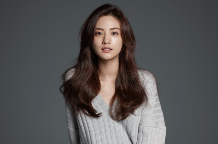 '자택 강도 침입' 나나, 강도에 역고소 당해…살인미수 주장