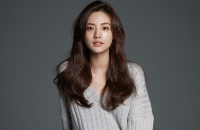 '강도 침입 피해' 나나, 되레 '살인미수' 역고소 당했다