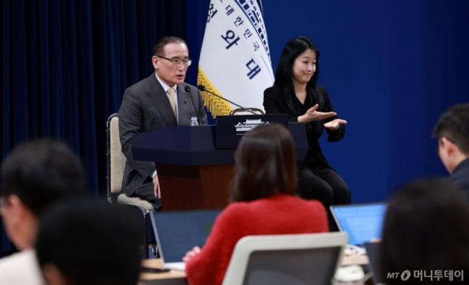 [속보]위성락 안보실장 "한중 정상회담, 한반도 평화·비핵화 문제 논의 있을 것"
