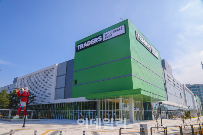 불황 속 승자 '코스트코·트레이더스'…올해 최대 매출 비결은